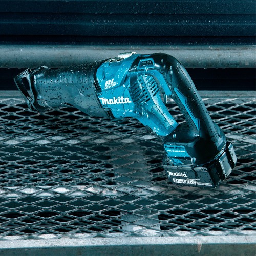 Serra sabre a bateria 18V 3Ah Brushless com 2 baterias e maleta - DJR187RFE 110V/220V Serra sabre a bateria 18V 3Ah Brushless com 2 baterias e maleta - DJR187RFE 110V/220V