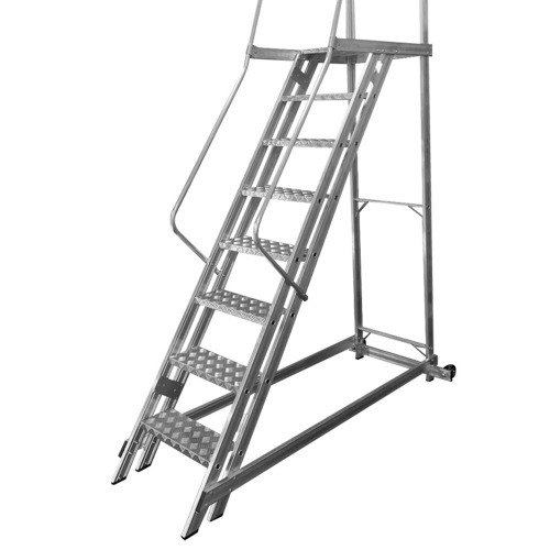 Escada plataforma de alumínio 2.0 m c/ 7 degraus + patamar Escada plataforma de alumínio 2.0 m c/ 7 degraus + patamar