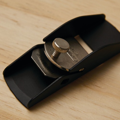 Plaina manual 90 mm para pequenos acabamentos Plaina manual 90 mm para pequenos acabamentos