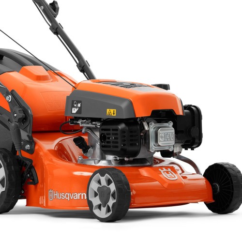 Cortador de grama a gasolina 2,6 hp corte de 40 cm com recolhedor - LC 140P Cortador de grama a gasolina 2,6 hp corte de 40 cm com recolhedor - LC 140P