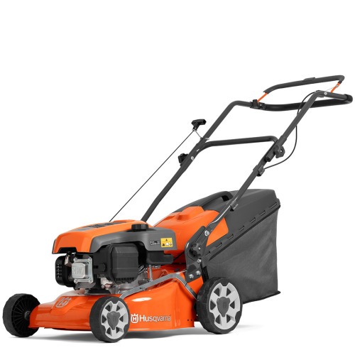 Cortador de grama a gasolina 2,6 hp corte de 40 cm com recolhedor - LC 140P Cortador de grama a gasolina 2,6 hp corte de 40 cm com recolhedor - LC 140P