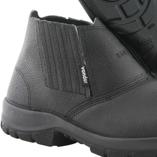 Botina em couro sintético com elástico Botina em couro sintético com elástico