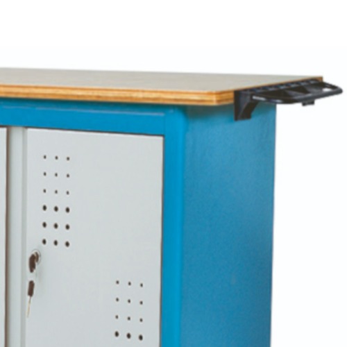 Bancada móvel com 4 gavetas e 1 prateleira - CR-70 Bancada móvel com 4 gavetas e 1 prateleira - CR-70