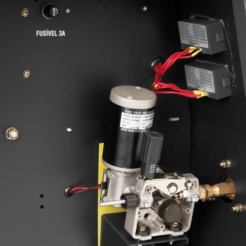 Máquina de solda MIG/MAG 300 Amperes trifásica - MM305 220V Máquina de solda MIG/MAG 300 Amperes trifásica - MM305 220V